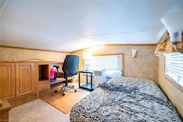 2330 Edmonds Road, Galax, VA 24333