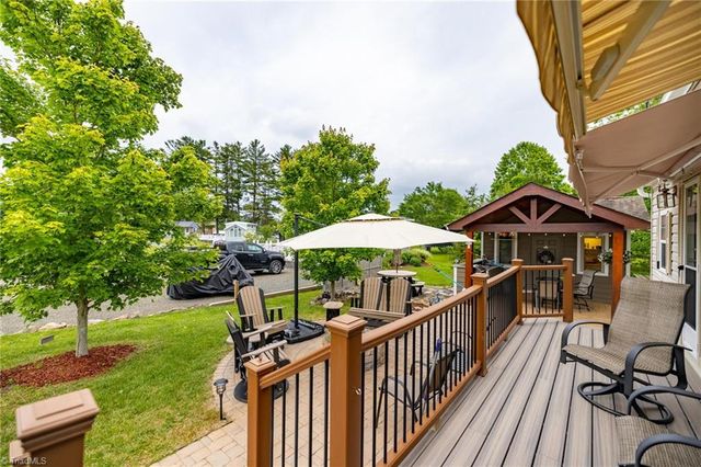 2330 Edmonds Road, Galax, VA 24333