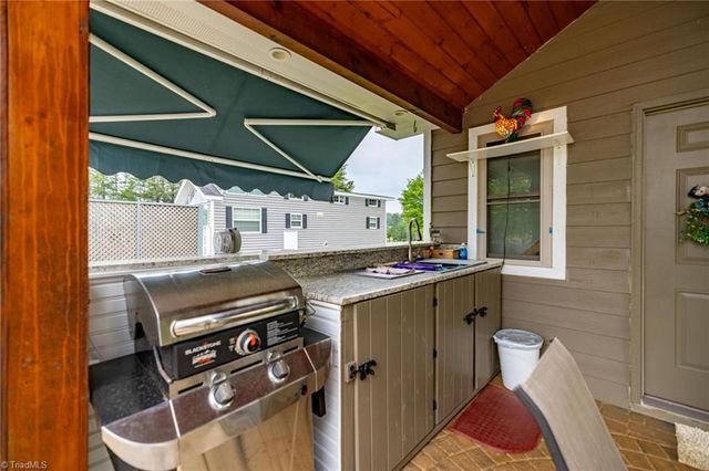 2330 Edmonds Road, Galax, VA 24333