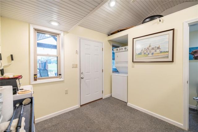 2330 Edmonds Road, Galax, VA 24333