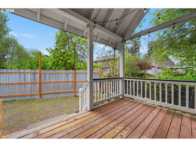 4410 SPRING MEADOW Ave, Eugene, OR 97404
