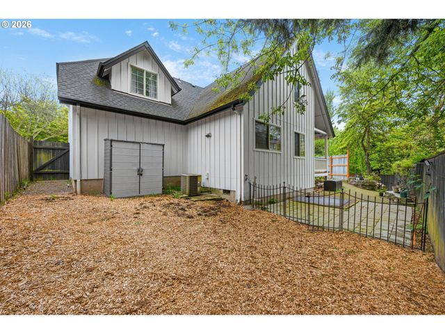 4410 SPRING MEADOW Ave, Eugene, OR 97404