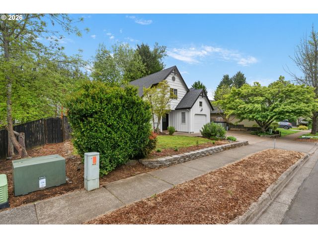 4410 SPRING MEADOW Ave, Eugene, OR 97404