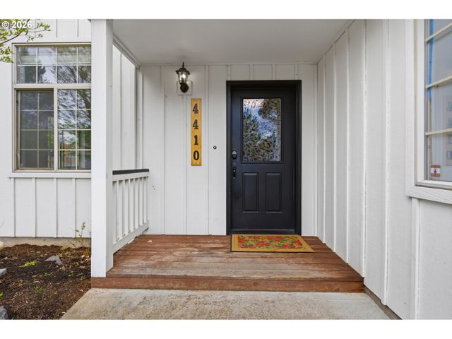 4410 SPRING MEADOW Ave, Eugene, OR 97404