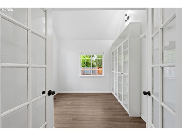 4410 SPRING MEADOW Ave, Eugene, OR 97404