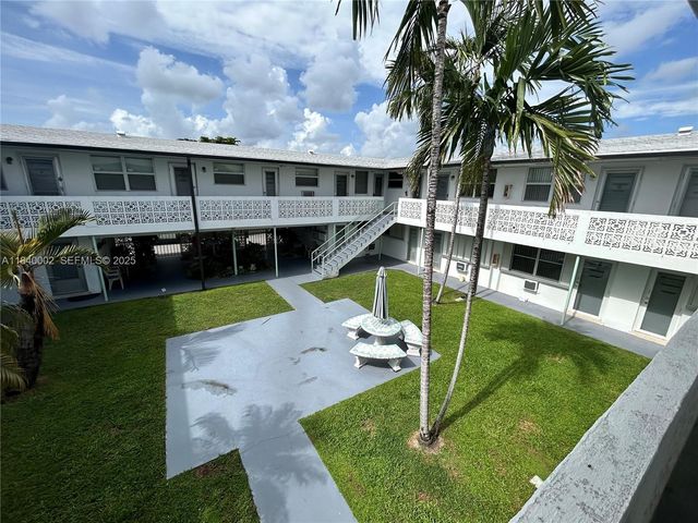 1717 Rodman Street 15, Hollywood, FL 33020