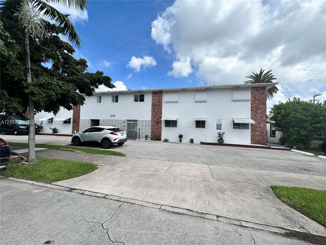 1717 Rodman Street 15, Hollywood, FL 33020