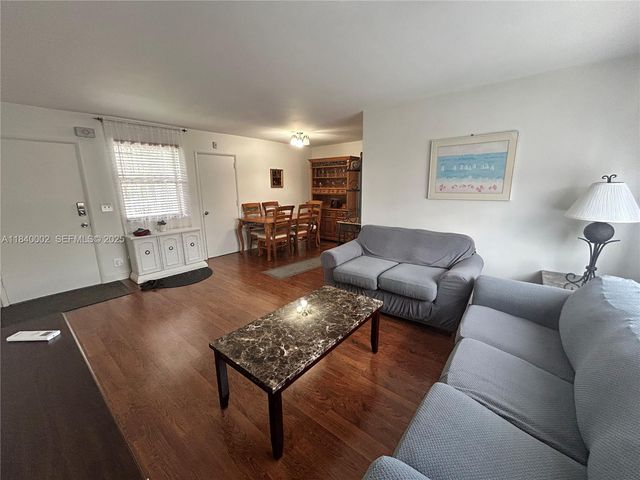1717 Rodman Street 15, Hollywood, FL 33020
