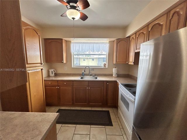 1717 Rodman Street 15, Hollywood, FL 33020
