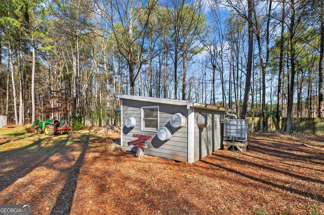 356 Carnation Drive, Social Circle, GA 30025