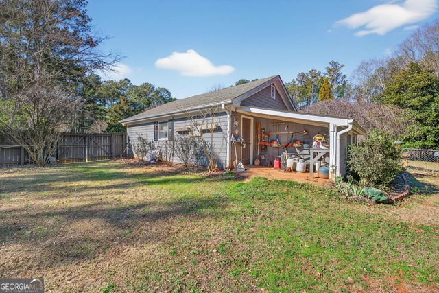 356 Carnation Drive, Social Circle, GA 30025