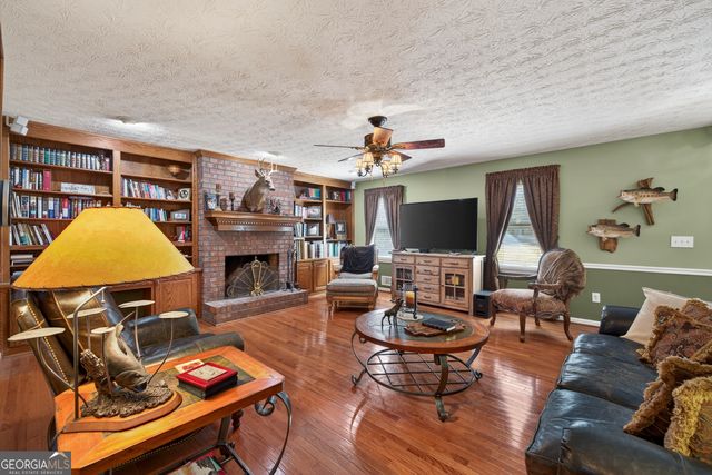 356 Carnation Drive, Social Circle, GA 30025