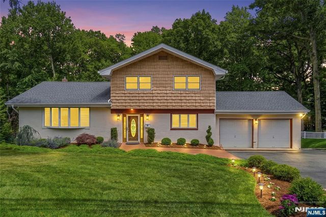 651 Floyd Street, Englewood Cliffs, NJ 07632