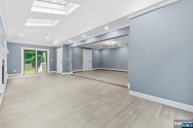 651 Floyd Street, Englewood Cliffs, NJ 07632