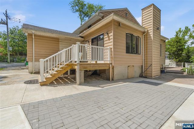 651 Floyd Street, Englewood Cliffs, NJ 07632