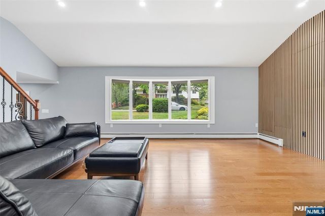 651 Floyd Street, Englewood Cliffs, NJ 07632