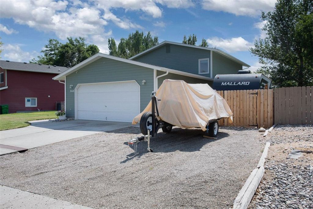 3648 Gladiator Cir, Billings, MT 59102 photo 2
