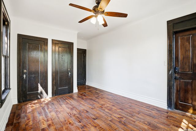 162 Davis Ct, San Antonio, TX 78209