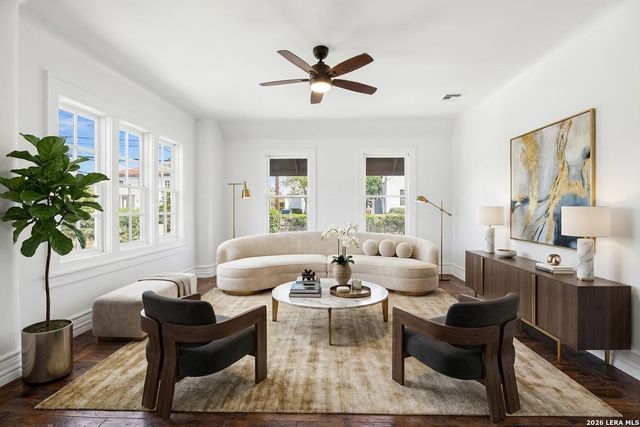 162 Davis Ct, San Antonio, TX 78209