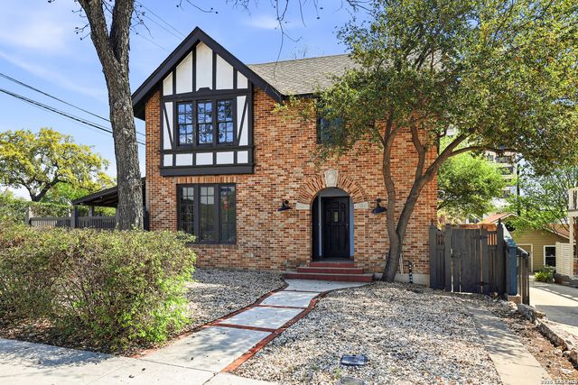 162 Davis Ct, San Antonio, TX 78209