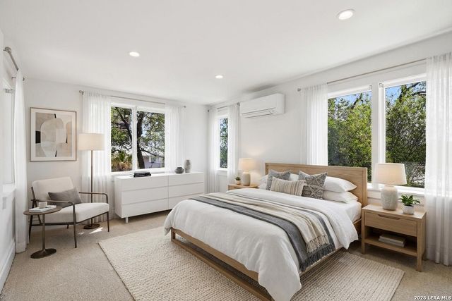 162 Davis Ct, San Antonio, TX 78209