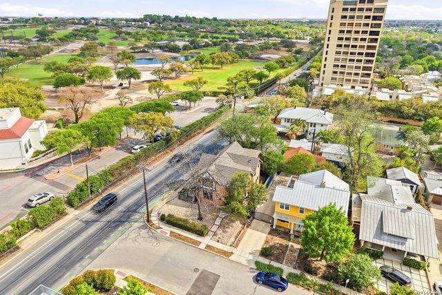 162 Davis Ct, San Antonio, TX 78209