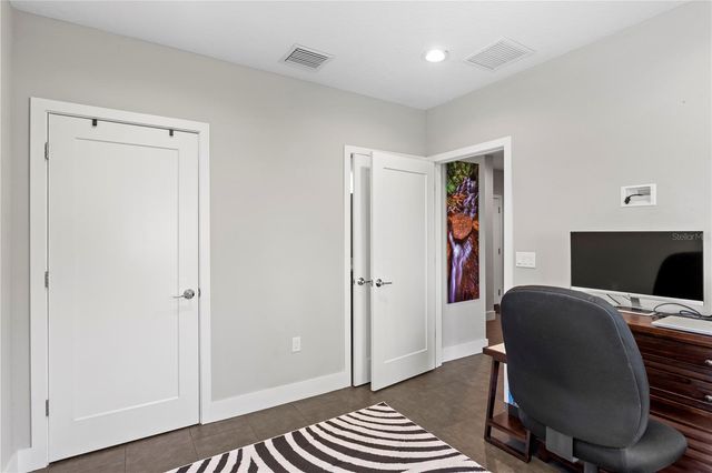 2521 11TH PLACE N, St Petersburg, FL 33713