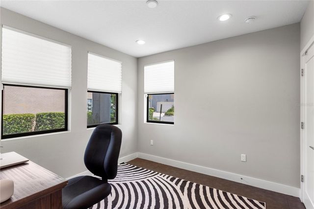 2521 11TH PLACE N, St Petersburg, FL 33713