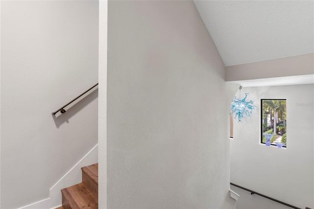 2521 11TH PLACE N, St Petersburg, FL 33713