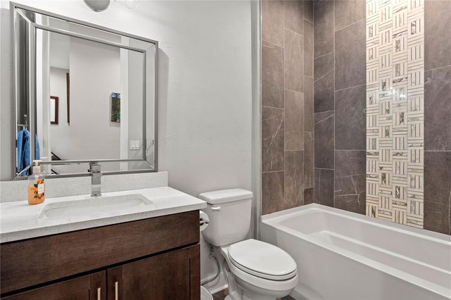 2521 11TH PLACE N, St Petersburg, FL 33713