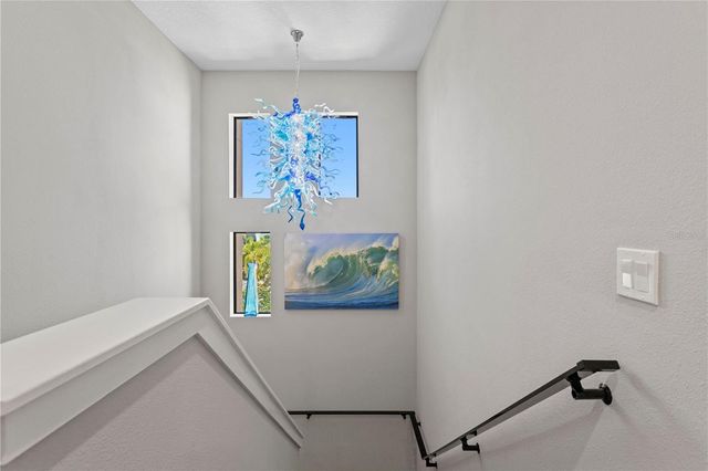 2521 11TH PLACE N, St Petersburg, FL 33713