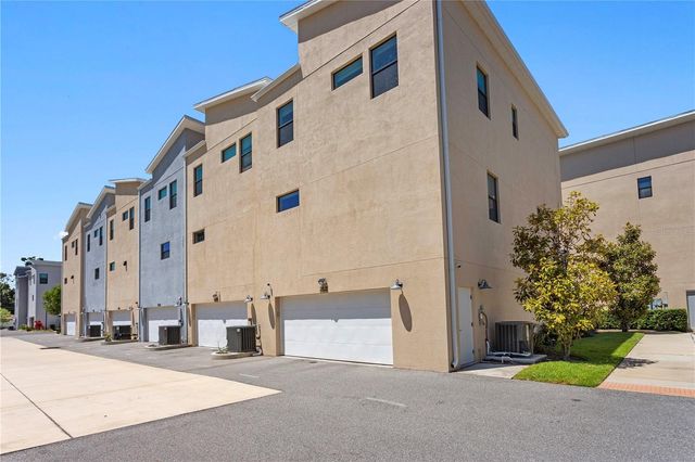 2521 11TH PLACE N, St Petersburg, FL 33713