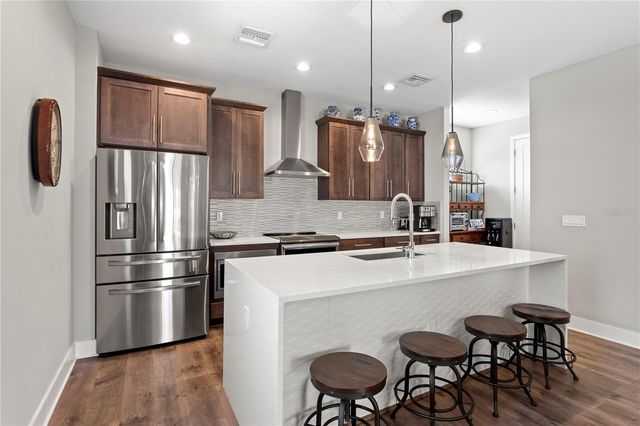 2521 11TH PLACE N, St Petersburg, FL 33713