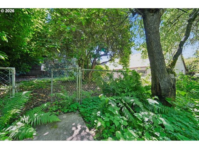 10346 Se 23RD Ave, Milwaukie, OR 97222