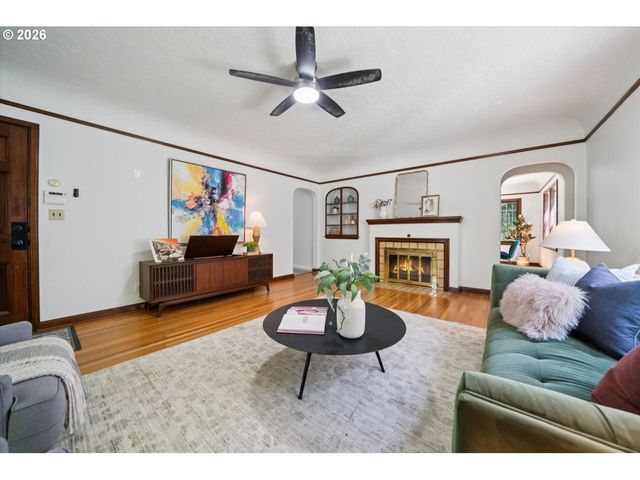 10346 Se 23RD Ave, Milwaukie, OR 97222