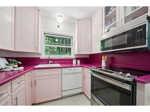 10346 Se 23RD Ave, Milwaukie, OR 97222