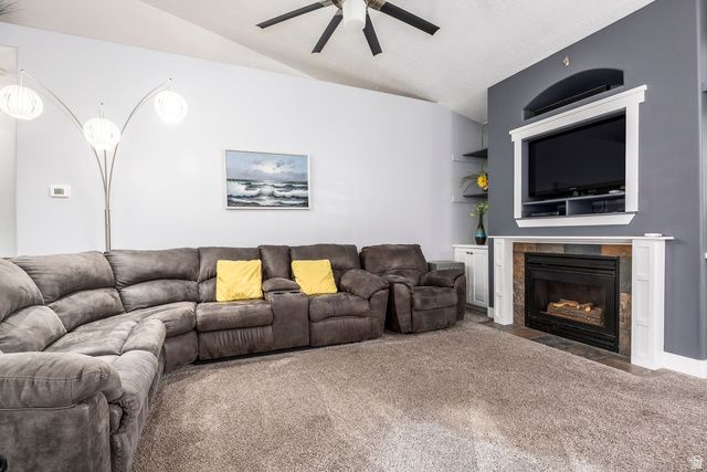 5012 W WOOD RANCH DR, South Jordan, UT 84095