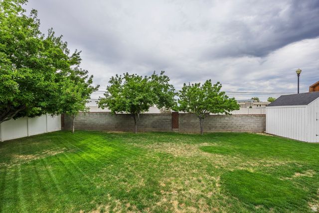 5012 W WOOD RANCH DR, South Jordan, UT 84095