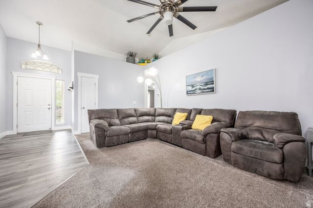 5012 W WOOD RANCH DR, South Jordan, UT 84095