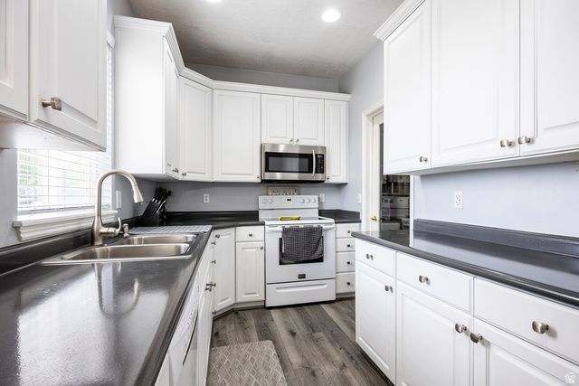 5012 W WOOD RANCH DR, South Jordan, UT 84095