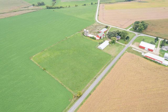 W12040 Sullivan ROAD, Waterloo, WI 53594