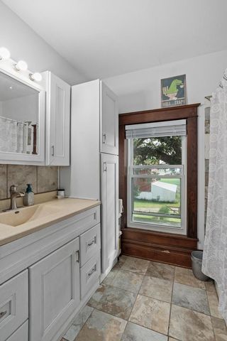 W12040 Sullivan ROAD, Waterloo, WI 53594