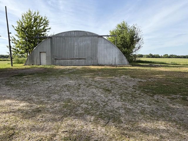 W12040 Sullivan ROAD, Waterloo, WI 53594