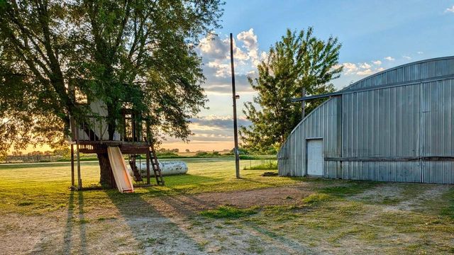 W12040 Sullivan ROAD, Waterloo, WI 53594