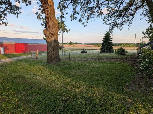 W12040 Sullivan ROAD, Waterloo, WI 53594