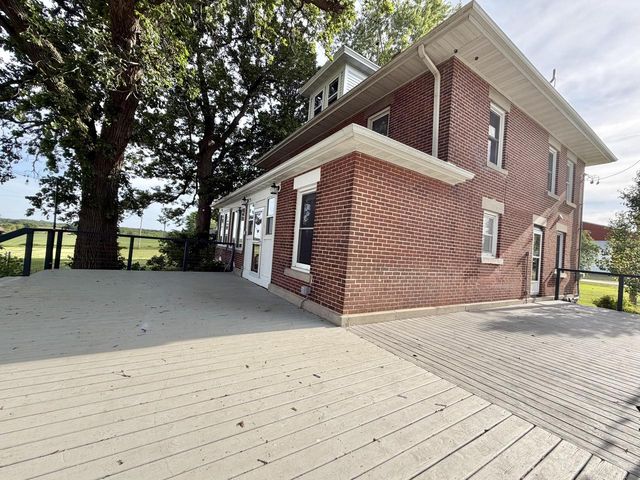 W12040 Sullivan ROAD, Waterloo, WI 53594