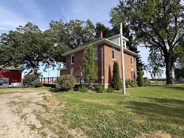 W12040 Sullivan ROAD, Waterloo, WI 53594