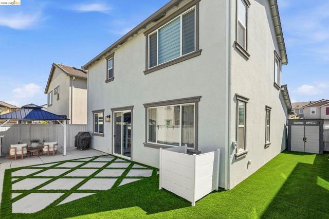 15929 Testarossa St, Lathrop, CA 95330