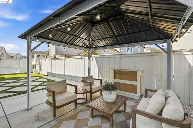 15929 Testarossa St, Lathrop, CA 95330
