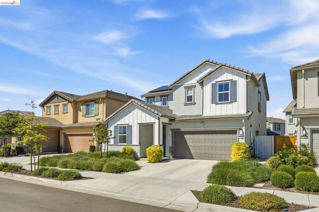 15929 Testarossa St, Lathrop, CA 95330